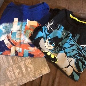 3/10 dollars 💛 Boys t-shirt 🙇‍♂️👕